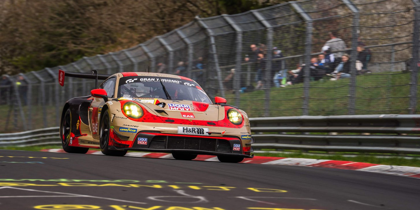#5 Porsche 911 GT3 R des BLACK FALCON Team EAE