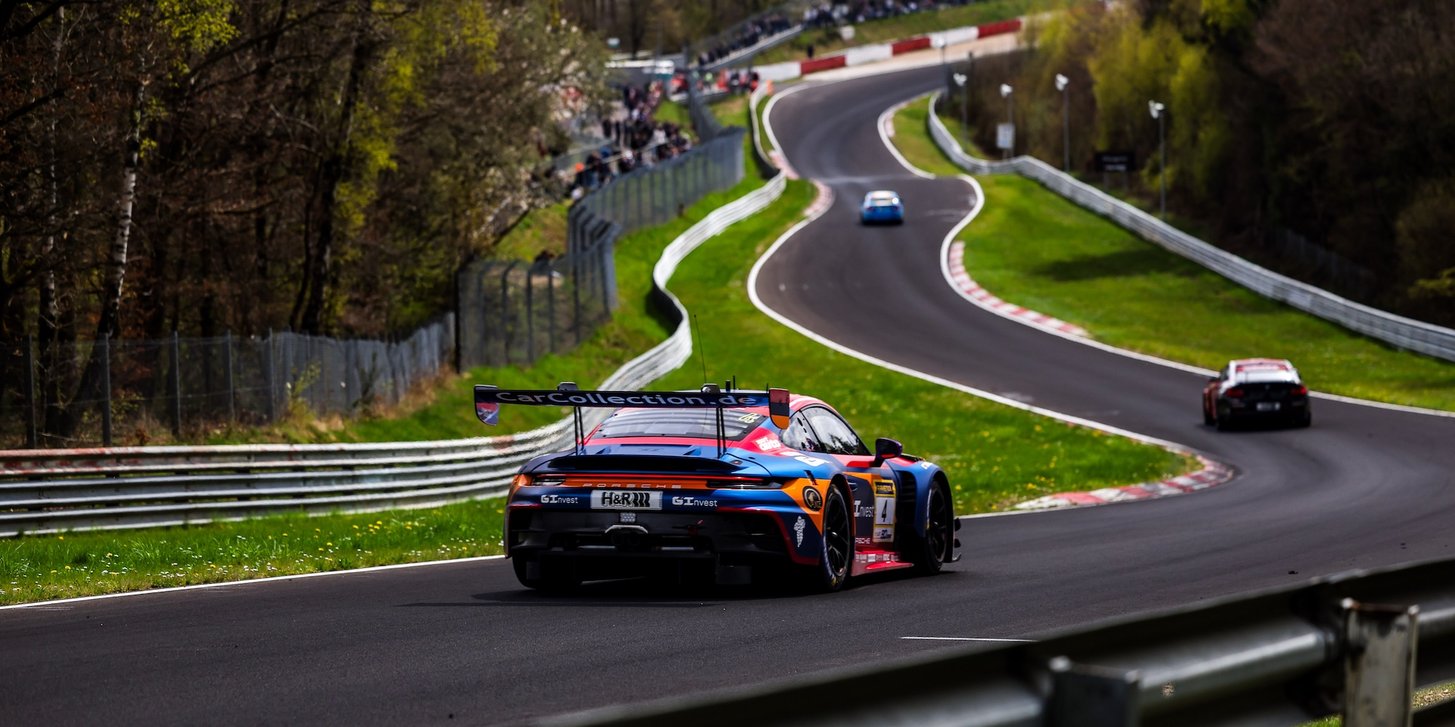 #4 Porsche 911 GT3 R von Car Collection Motorsport